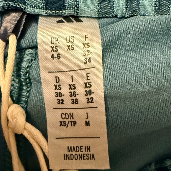 Adidas Ultimate365 Gingham Skort Size XS. NWT - Picture 11 of 15